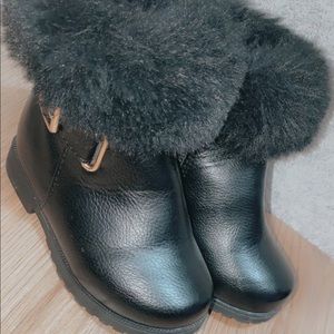 Girls Furry Black Boots